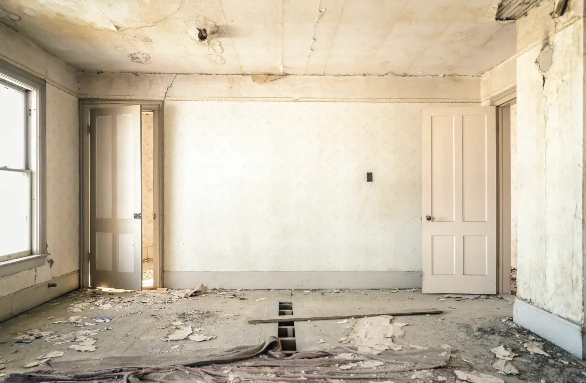 Waste disposal crew managing a cleanout project in San Leon